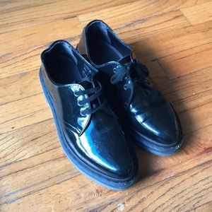 Dr. Marten 3 eye shoe Black patent